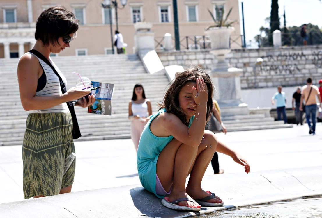 
    În Grecia se vor înregistra temperaturi de până la 46 de grade Celsius în zilele următoarefoto: Shutterstock  