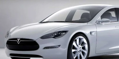 Tesla Model S Concept, ce prefigurează limuzina ecologică a acestui deceniu, este propulsată exclusiv electric