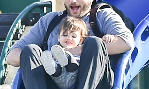 ashton kutcher hepta 2265517 jpg jpeg