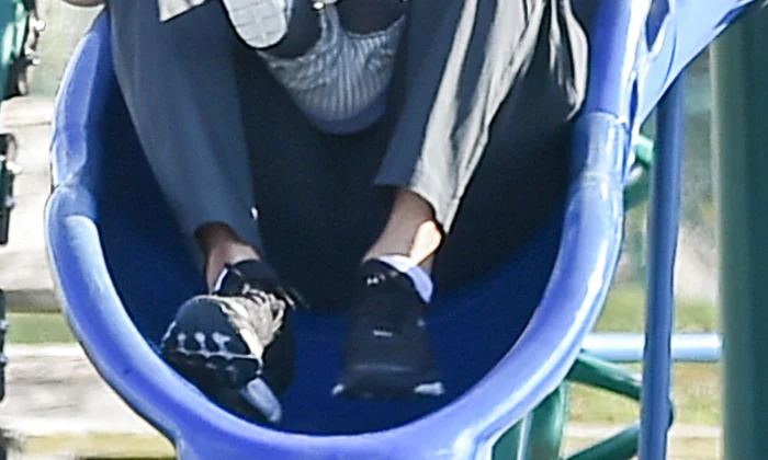 ashton kutcher hepta 2265517 jpg jpeg