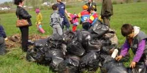 Organizatorii mizeaza pe elevi și studenti