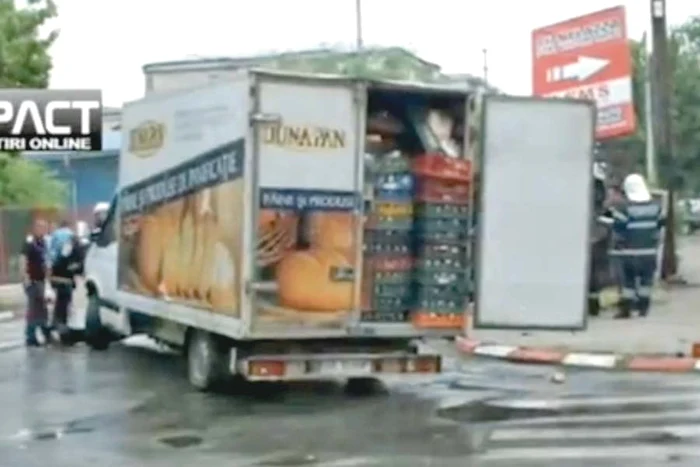 Microbuzul cu  navetiste (Fotografii: Totalimpact.ro)