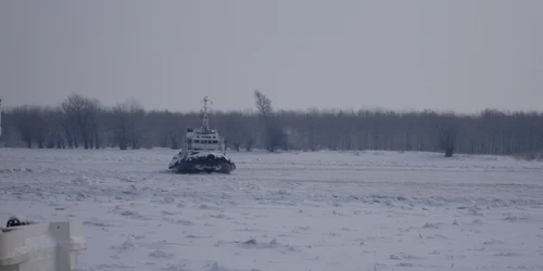 Pe Dunăre se acţionează pentru spargerea gheţii 