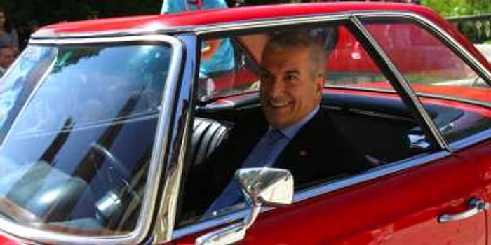 Călin Popescu Tăriceanu a mai fost implicat într-un accident rutier, dar atunci conducea o motocicletă FOTO Arhivă Adevărul