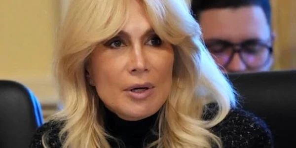 raluca Turcan FB jpg