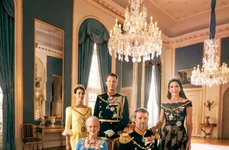 Familia Regala daneza, Regina Margrethe a II a alaturi de ambii fii, Printul Mostenitor Frederik si Printul Joachim pagina oficiala jpg