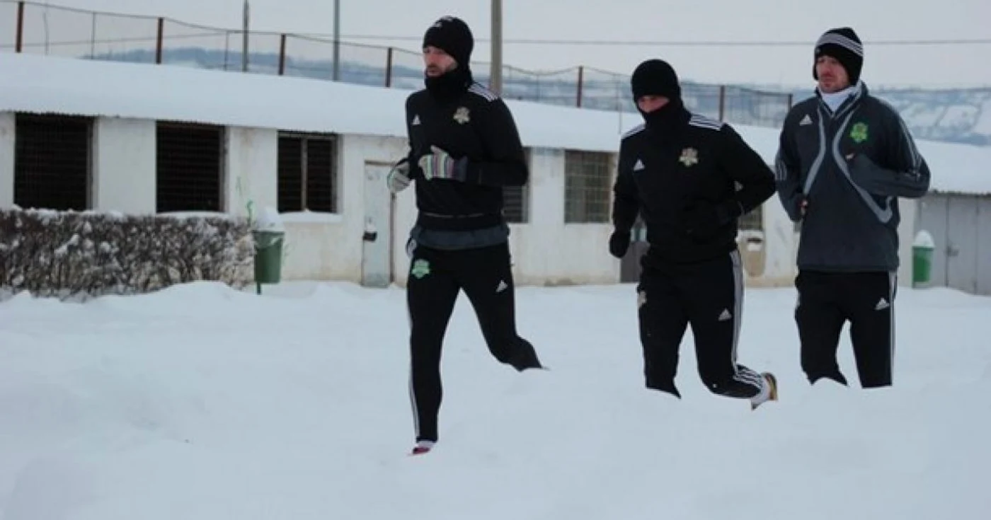 Cei trei fotbalişti nu au mers în stagiul de pregătire din Spania FOTO:prosport.ro