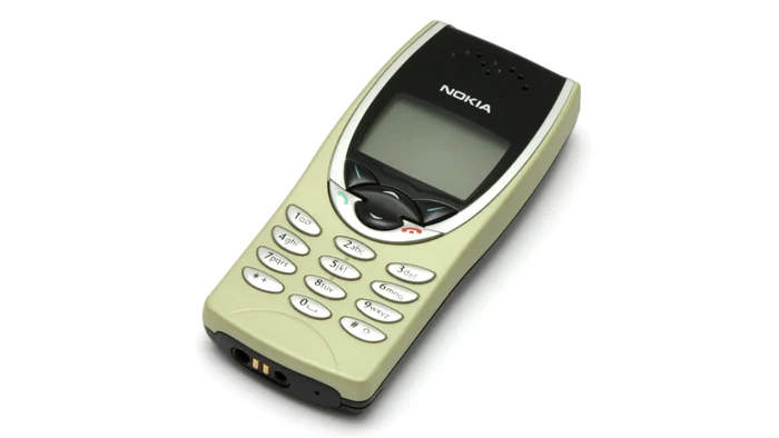 Nokia 8210 e la mare căutare în Marea Britanie.