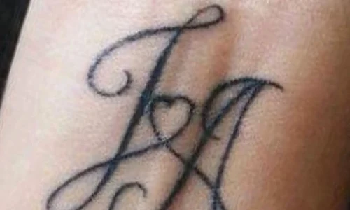 anda adam tatuaj iubit jpeg