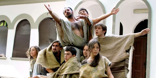 „Corabia nebunilor” - spectacol workshop