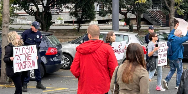protest serbia gara novi sad X @maxmoratti69 png