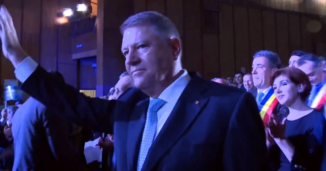 Klaus Iohannis - ultima zi de campanie pentru alegerile prezidenţiale 2019 - turul I la Râmnicu Vâlcea Foto Adevărul