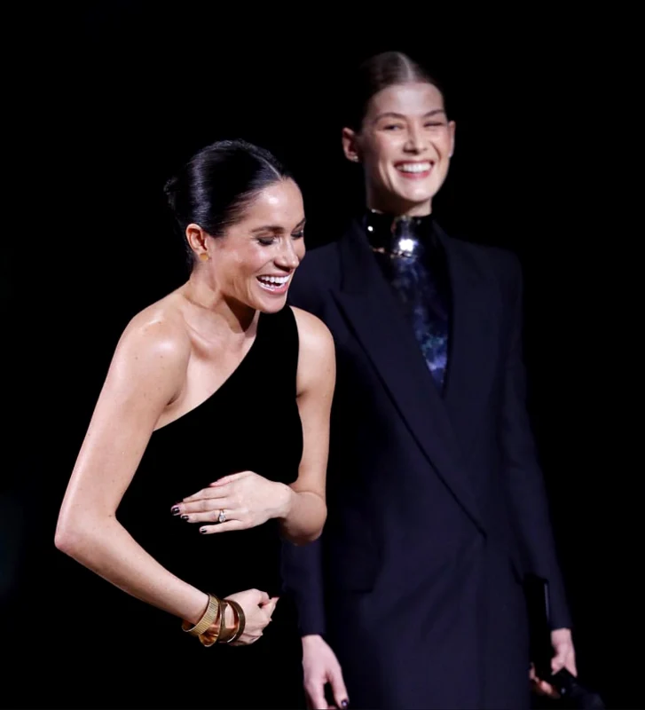 2 meghan markle twitter png png