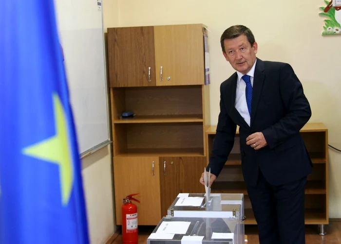 Tiberiu Marc a votat la Şcoala "Gheoghe Lazăr" Zalău FOTO PSD Sălaj