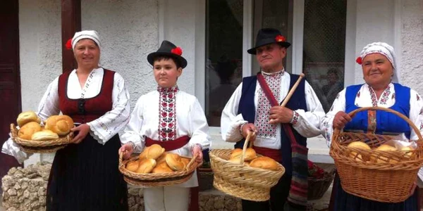 Imagine din satul Văleni din Republica Moldova FOTO Costel Crângan