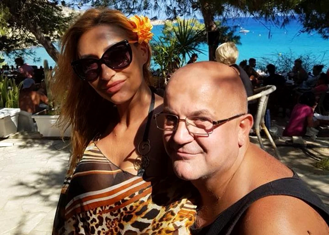 1 main carmen petrescu si axinte 4 jpg jpeg