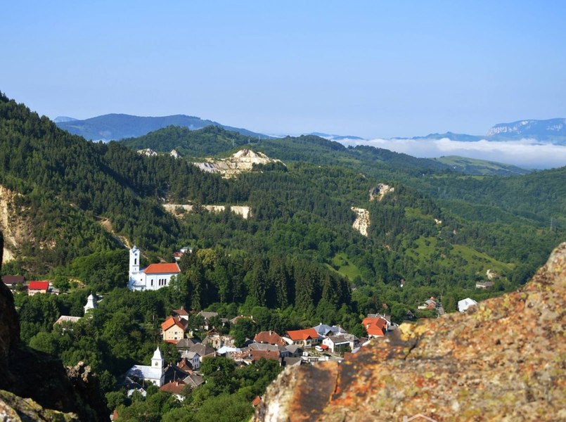 Monumente istorice din Roșia Montană, restaurate prin PNRR. Printre acestea, fosta popicărie și fostul cinematograf