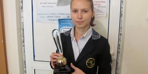 Medaliată cu argint la ultimul concurs naţional de psihologie