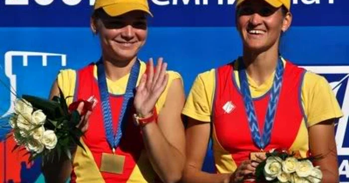 Camelia Lupaşcu (stânga) alături de Nicoleta Albu