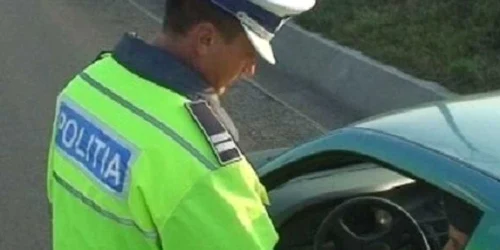 Bărbatul a fost depistat în trafic de poliţişti 