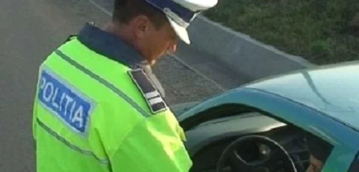 Bărbatul a fost depistat în trafic de poliţişti 