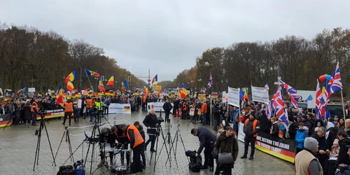 familia furdui protest berlin jpg