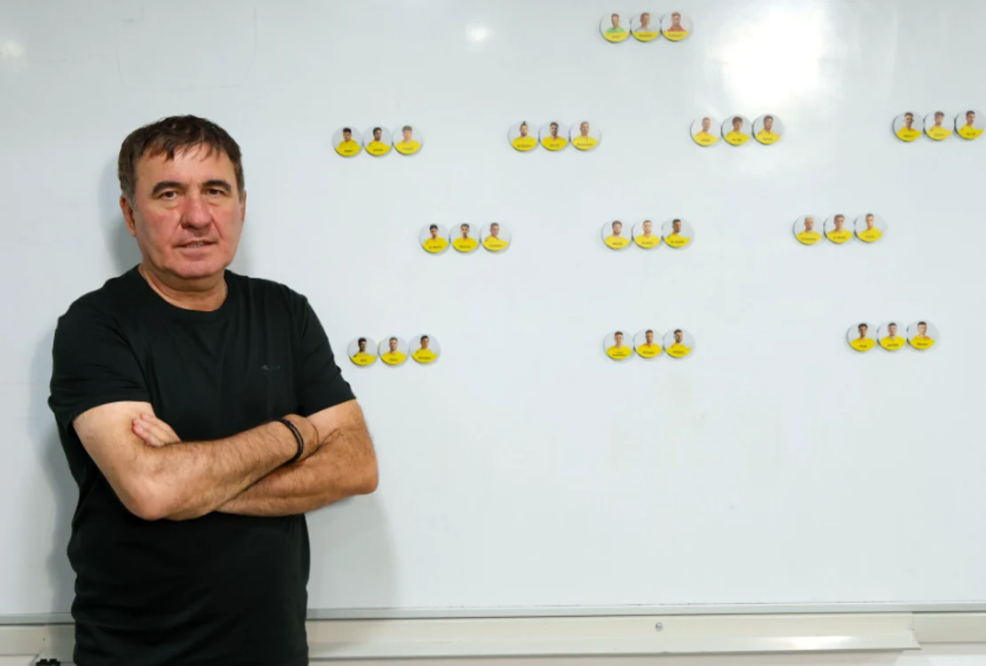 Selecționerul Gică Hagi