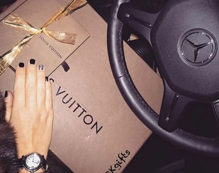 
    Cadourile foarte scumpe sunt la ordinea zilei pentru bogații RusieiFoto: Instagram  