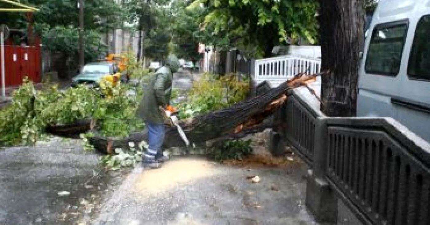 Galaţi:  Frigul şi furtunile pun stăpânire pe Galaţi