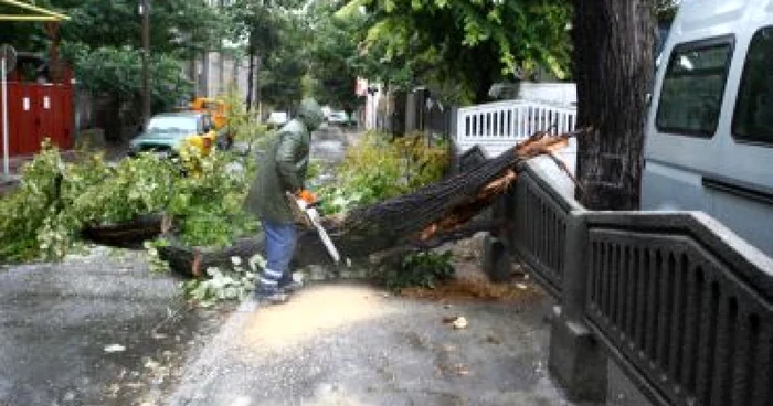 Galaţi:  Frigul şi furtunile pun stăpânire pe Galaţi