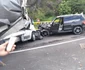 Accident pe Valea Oltului - DN7- la Călineşti Vâlcea - coliziune între trei vehicule soldată cu două victime Foto Adevărul