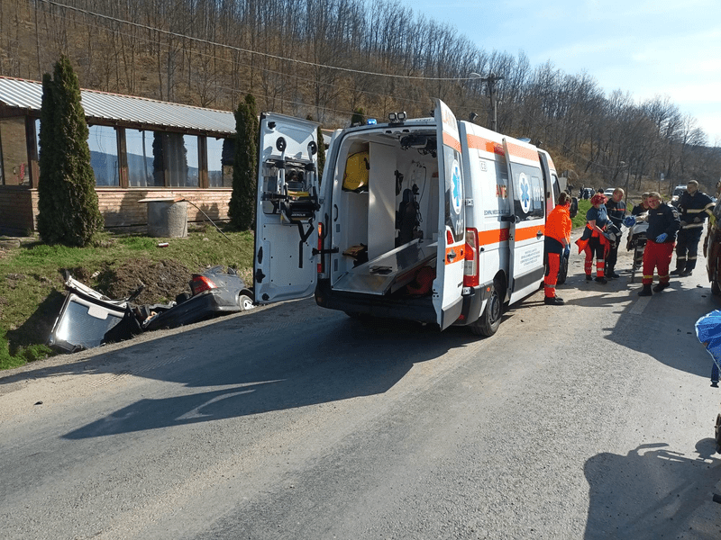 Accident cu doi șoferi morți, la Arad. Unul avea 87 de ani, celălalt 77 de ani FOTO VIDEO