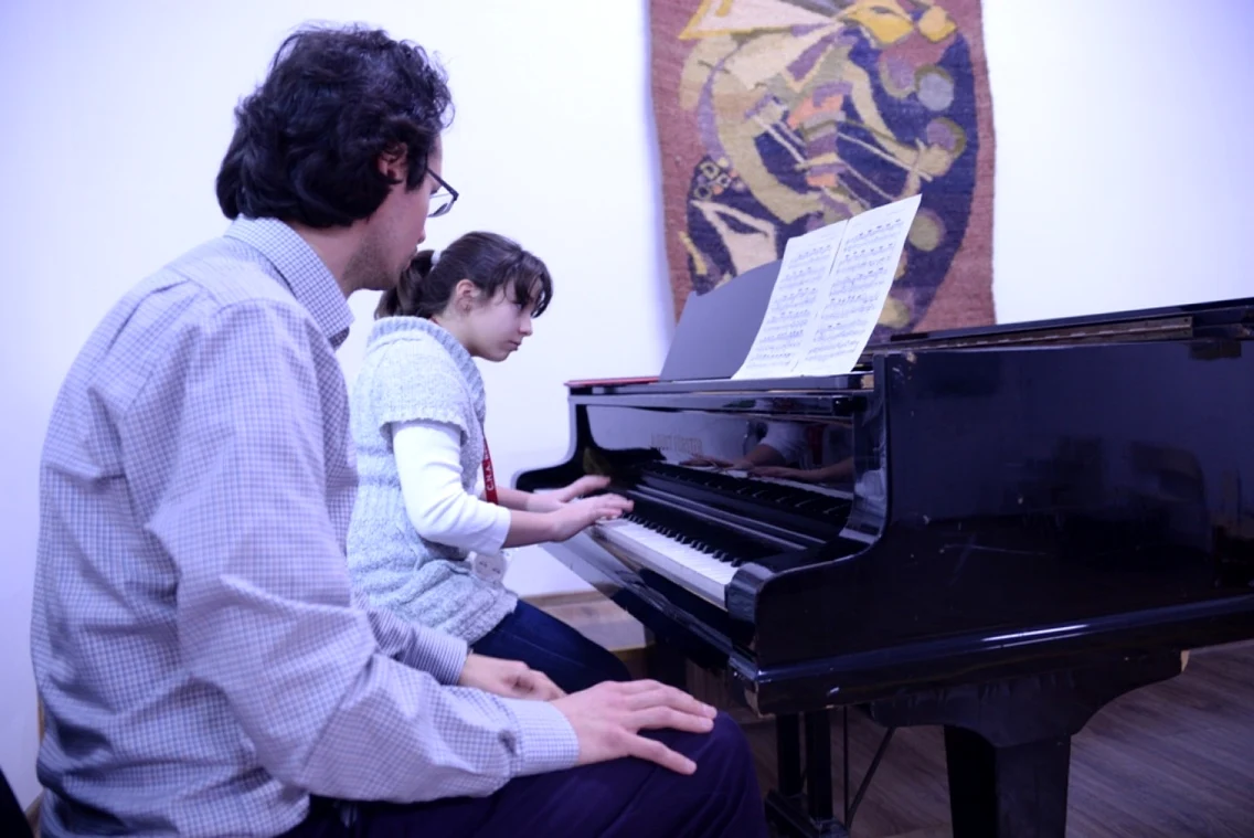 Octavian Renea - pianist în Germania şi elev-minune al Colegiului de Arte Regina Maria din Constanţa Foto Adrian Mergiani