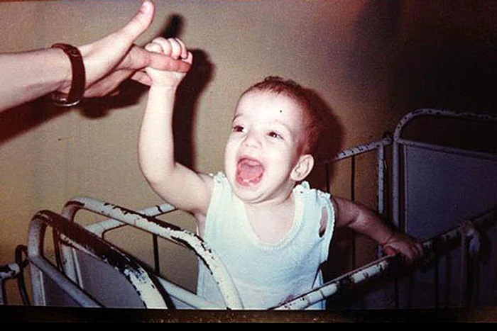 Claire, la vârsta de doi ani