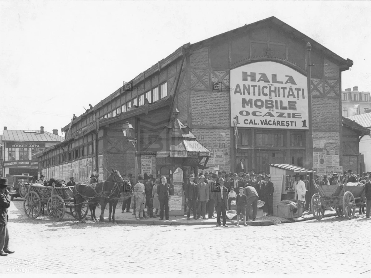 Vechea hală a vechiturilor, Alfons Ebner, fotografie aflată în patrimoniul Muzeului Municipiului București
