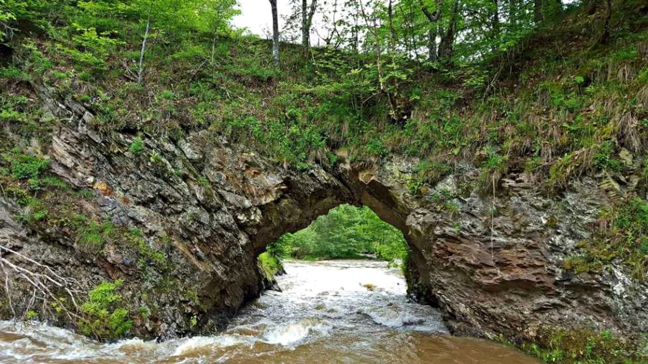 cheile cernei tunel