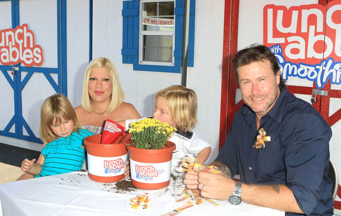 Tori Spelling si Dean McDermott, în vremurile bune (FOTO: TNYF/WENN:com)