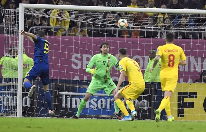 Berg a deschis scorul cu Romania prin această lovitură de atacFOTO: Sportpictures.eu