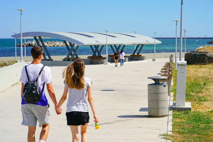 Zonă de ședere pe Faleza Mangalia-Saturn FOTO: Primăria Mangalia