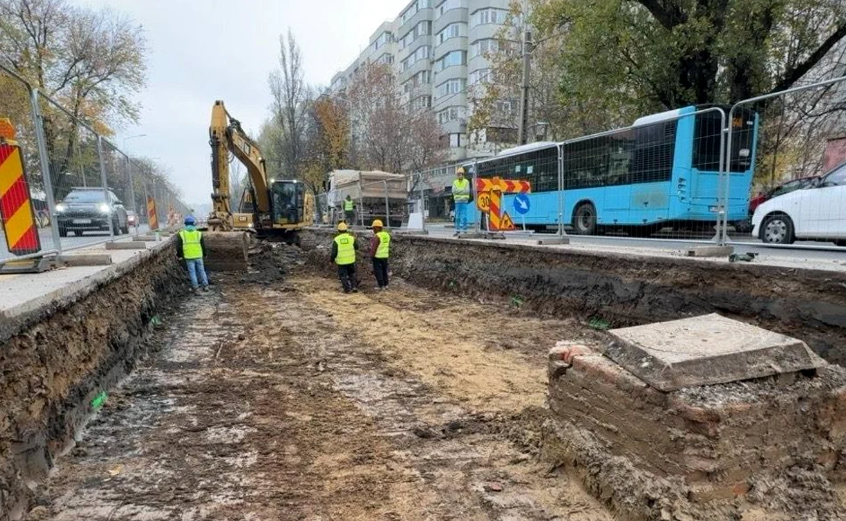 4,5 kilometri de şine au fost finalizaţi. FOTO: Facebook/Primăria Municipiului Bucureşti