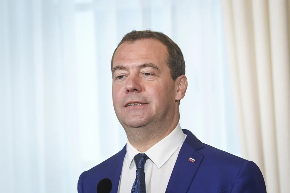 Medvedev, după ce Trump a spus că vrea să afle planurile Ucrainei înainte de a trimite rachete: „Le vor folosi pentru a lovi Parisul, Berlinul, Varşovia”