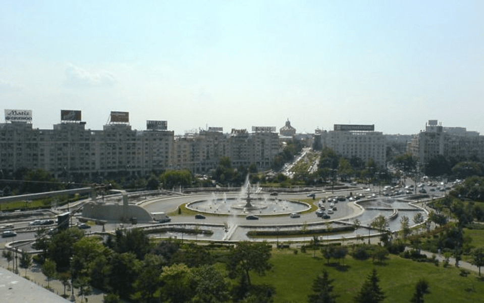 Piața Unirii din București, în situație critică. Cât costă securizarea planșeului peste Dâmbovița