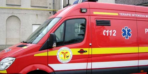 Ambulanţă C1 - terapie intensivă mobilă Foto smurd ro