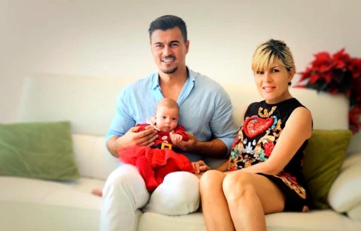 Elena Udrea, prima poză cu Adrian Alexandrov și Eva după cea a fost eliberată din penitenciar