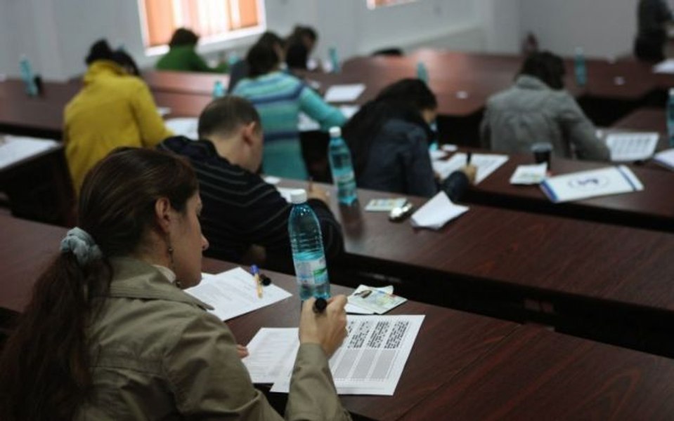 Sesiune suplimentară de rezidențiat. Aproape 700 de locuri, scoase la concurs