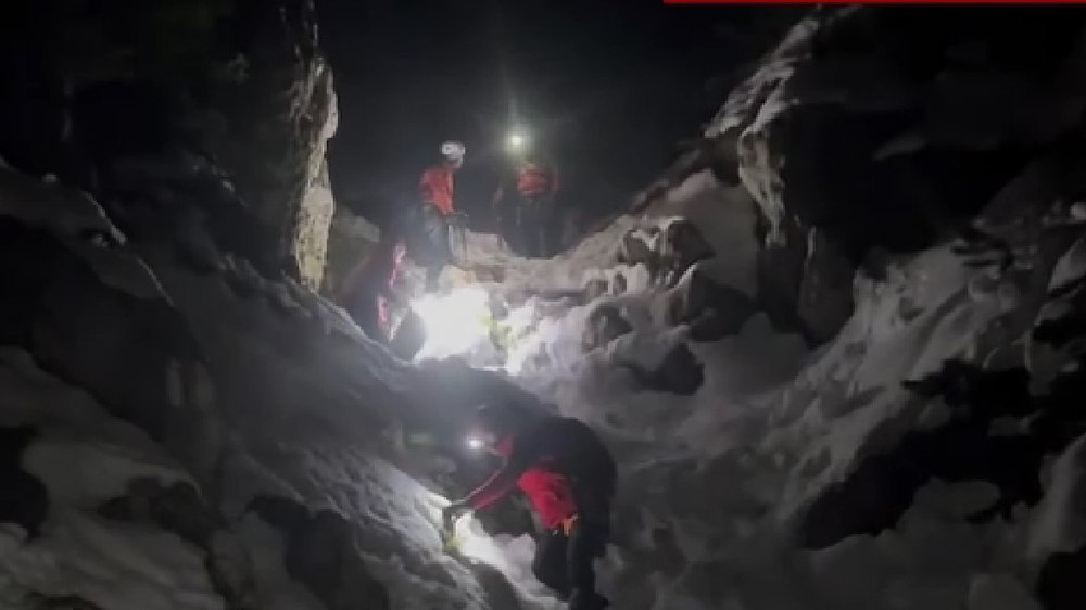 Turist ceh, salvat din Piatra Craiului după ce a cerut ajutor prin e-mail. Unde se ascundea