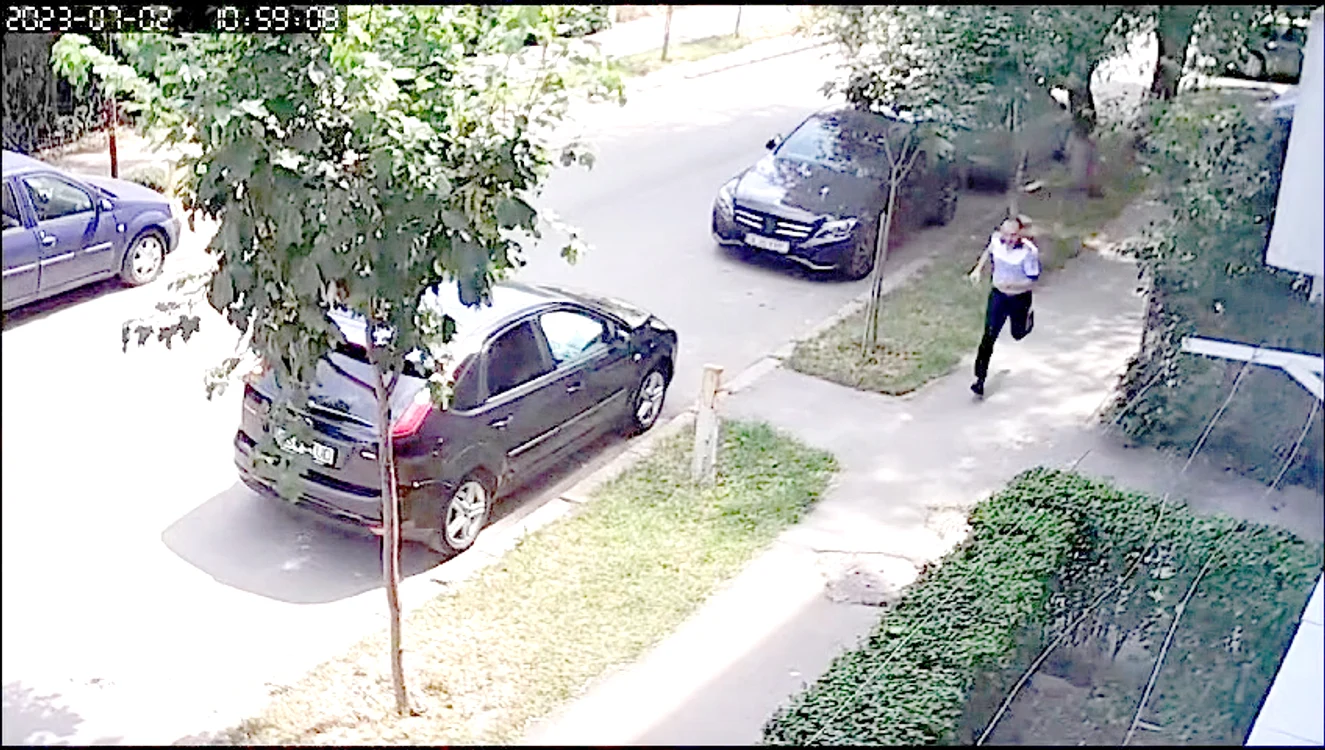 Comisarul șef Dan Pelin fuge după suspect FOTO captură video