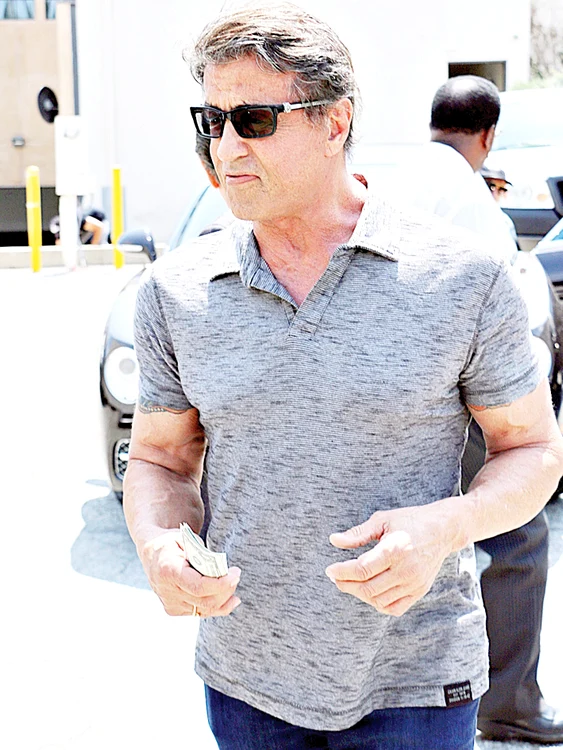 “Probleme?  Dispăreţi!”