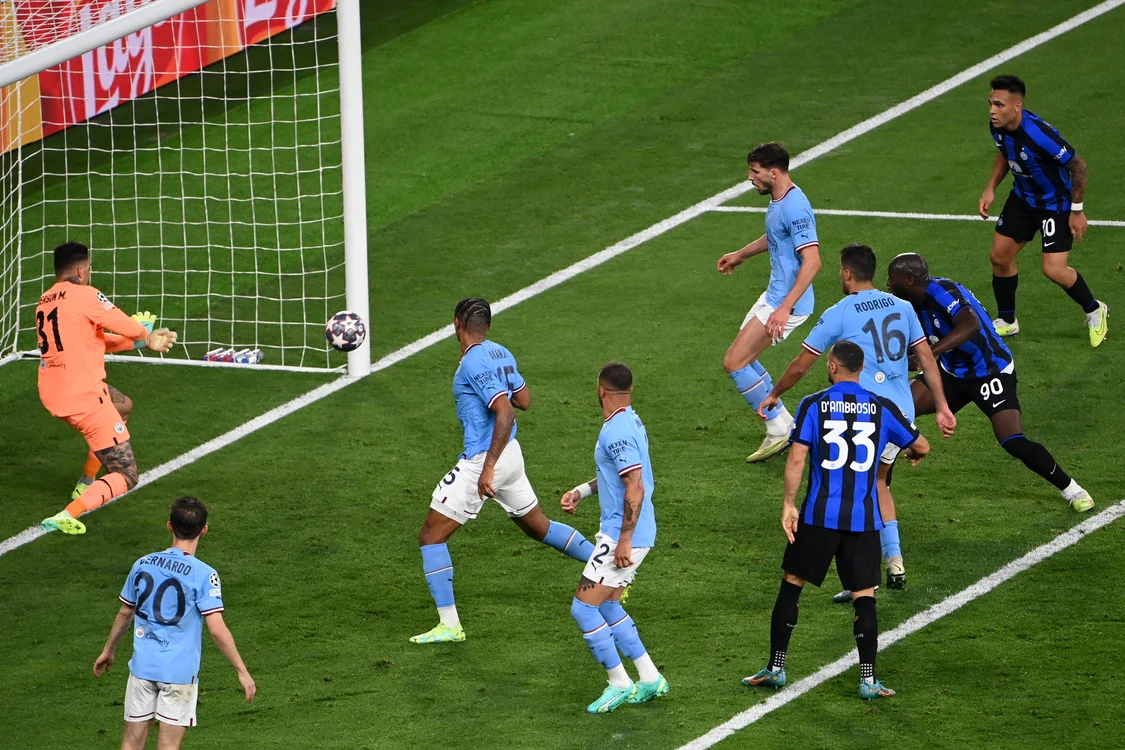 Ederson a fost fenomenal pe final de meci. Foto EPA EFE