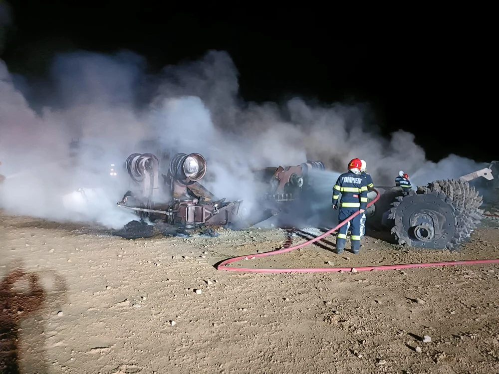 Patru oameni și-au pierdut viața în explozia de la Călimănești foto: DSU